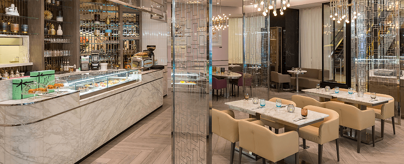 Scene restaurant in Dubai
