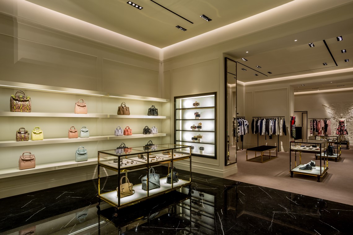 ALEXANDER MCQUEEN OPENS A SECOND STORE IN DUBAI AT MALL OF EMIRATES ...